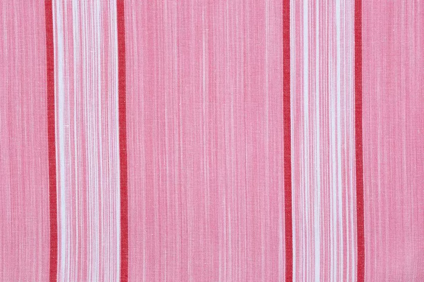 Tejido mallorquín modelo 227 en tonos rosa y rojo de Teixits Vicens