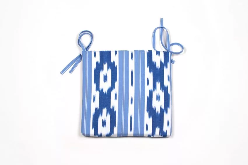 Cushion with ties Mallorcan fabric 104 Blue
