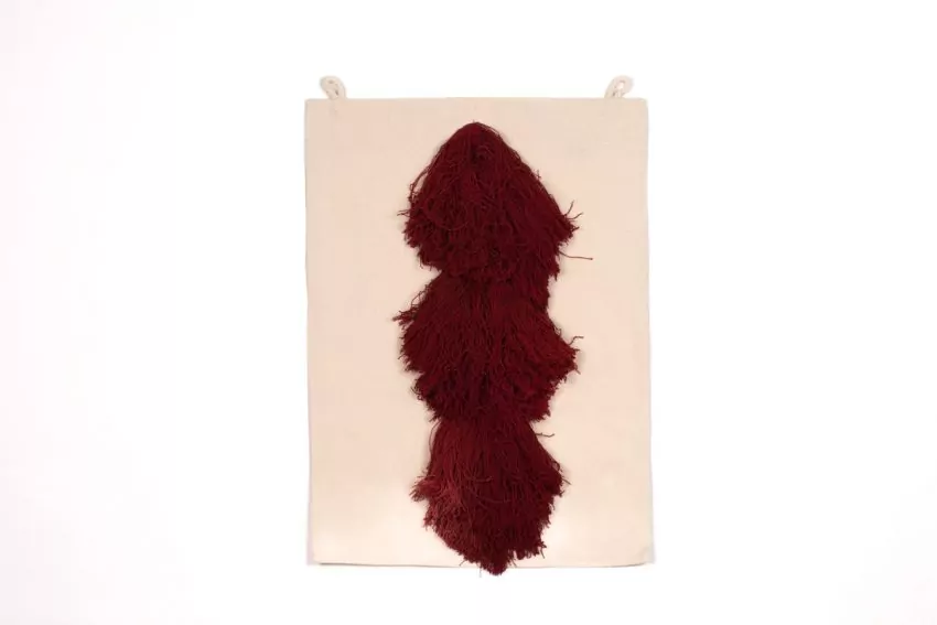 Mallorcan fabric tapestry Garnet skein