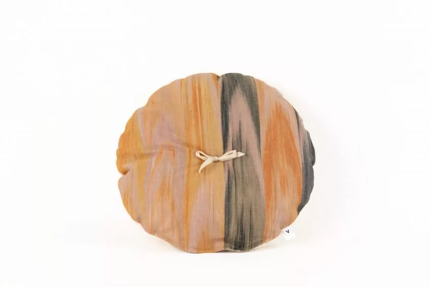 Round cushion Llanatura ikat 200 Beige
