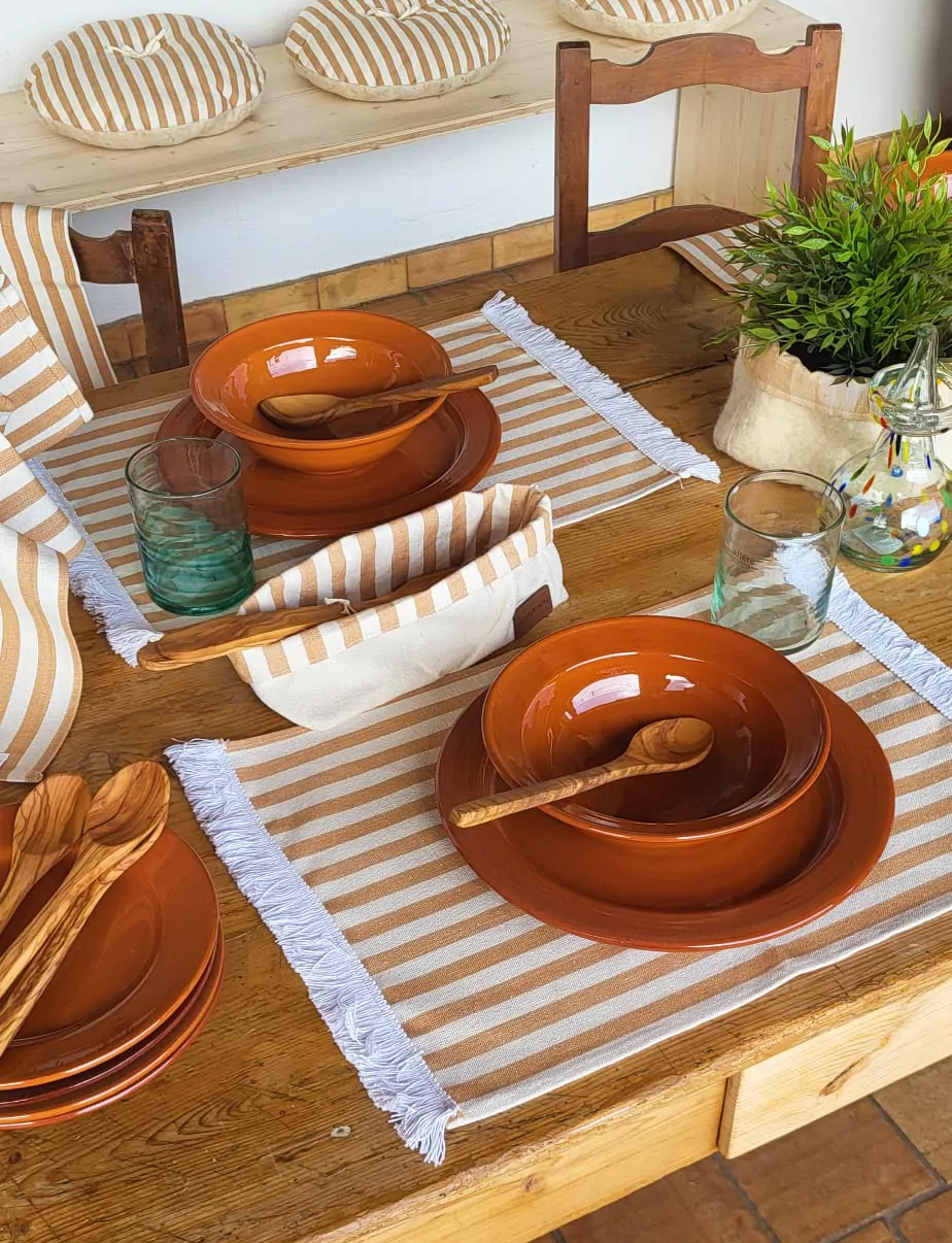 Placemat with fringe+