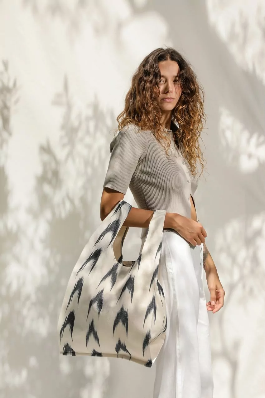 Bossa tela ikat compra 61 Negre - Imatge 3